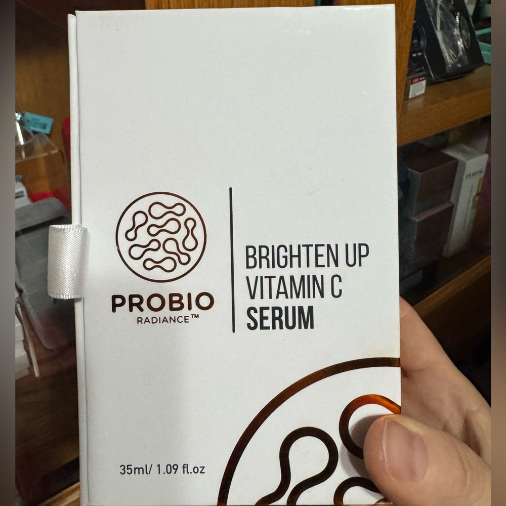 Brighten Up Vitamin C Serum - White